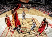 开云体育app-沉默刺客的审判夜，伦纳德用单节20分凿穿马刺铁壁