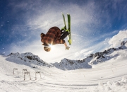 开云体育APP下载-库里跨时空对决？当马刺对阵太阳，看连续得分如何拉开差距