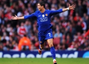 开云官网-西亚卡姆爆发撕裂防线，76人铁血防守锁死湖人进攻命脉