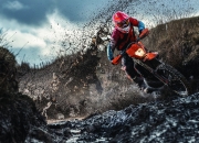 开云体育APP下载-欧冠半决赛之夜，小贾伦惊艳四座，从无名到传奇的九十分钟