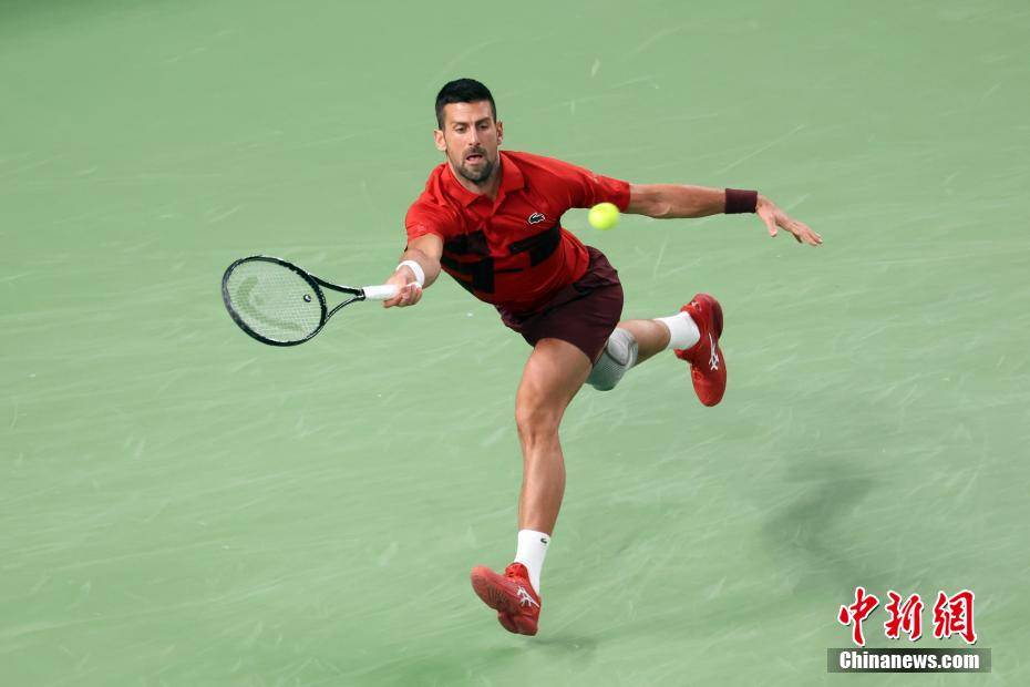 日本网球队力克西班牙网球队，德约科维奇高光表现的简单介绍