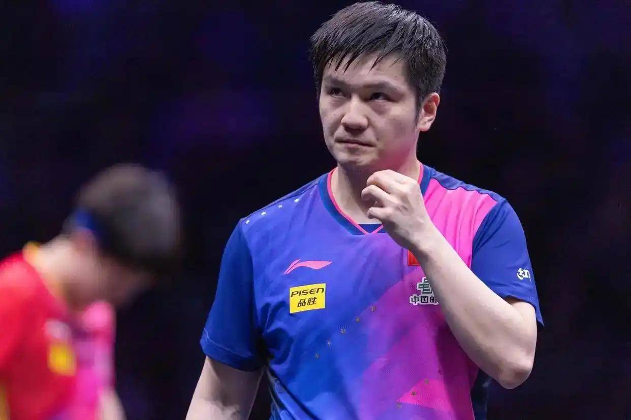 中国队横扫日本队，樊振东统治全场