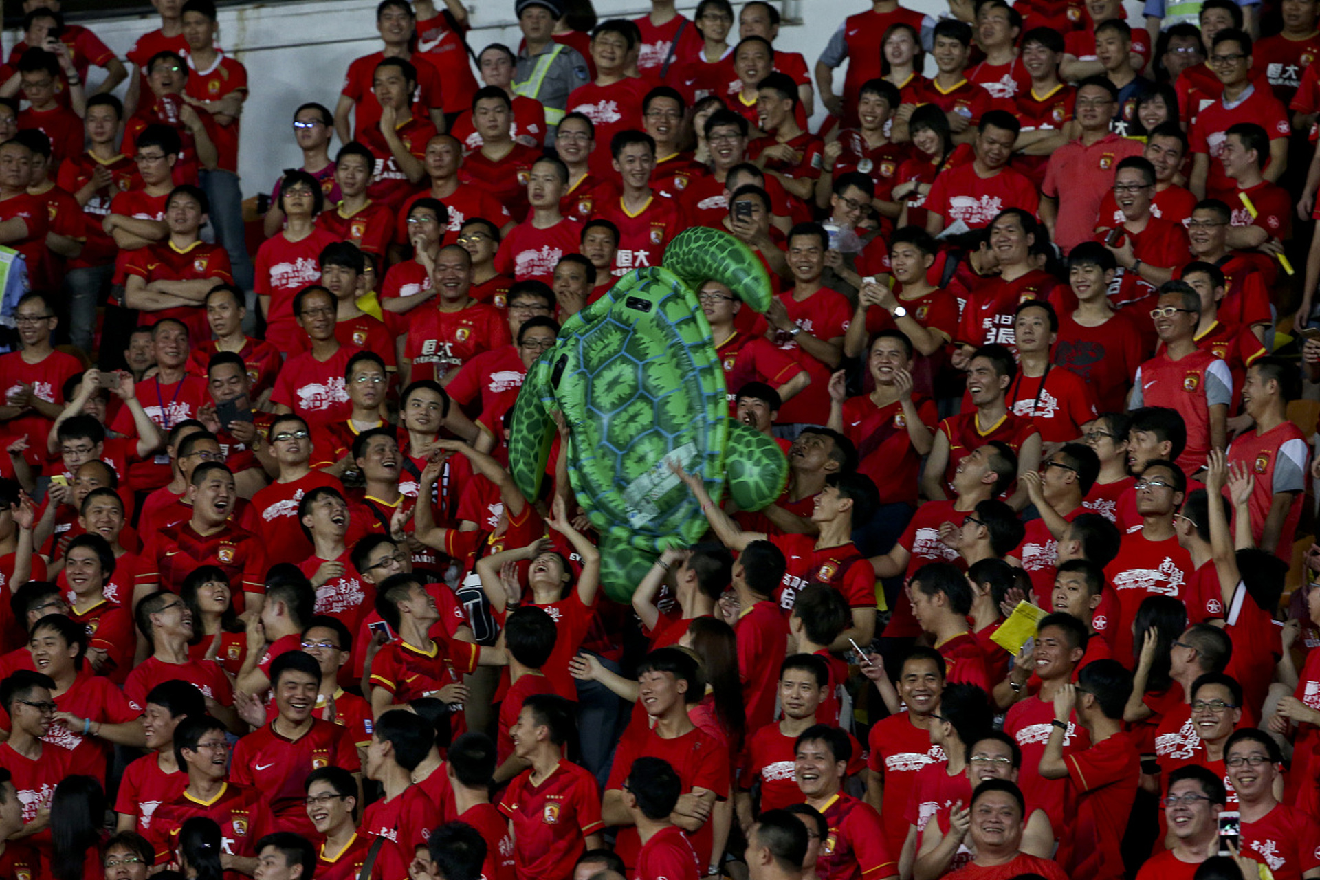 包含泰国足球联赛升降级比赛激烈进行,球队拼搏的词条 包含泰国足球联赛升降级比赛激烈进行,球队拼搏的词条