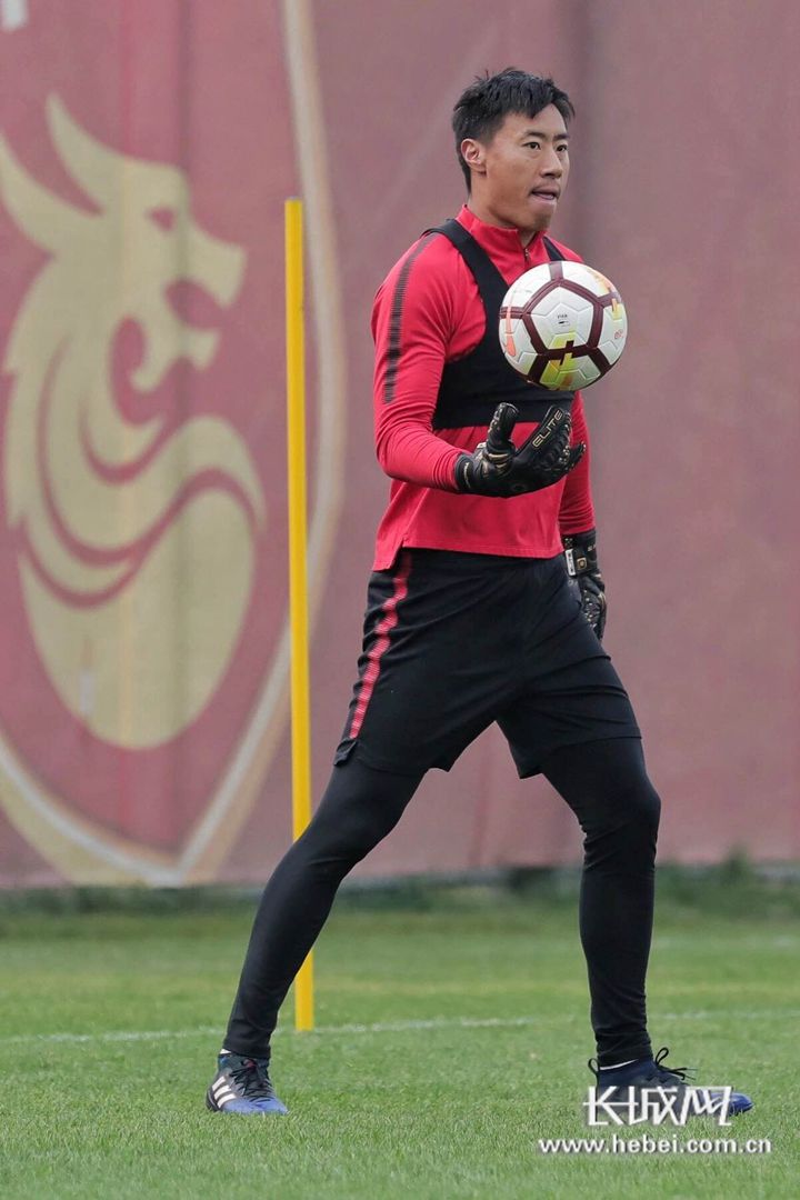 华夏幸福备战关键比赛，士气高昂的简单介绍