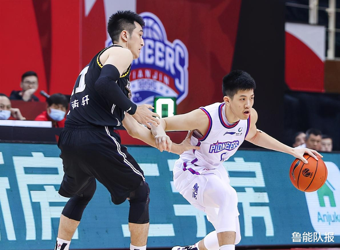 夺冠大热队迎来连胜！广州恒大继续领跑