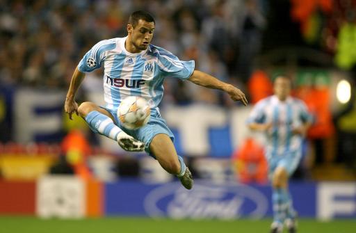 关于阿尔及利亚运动员不畏强手，勇往直前的信息