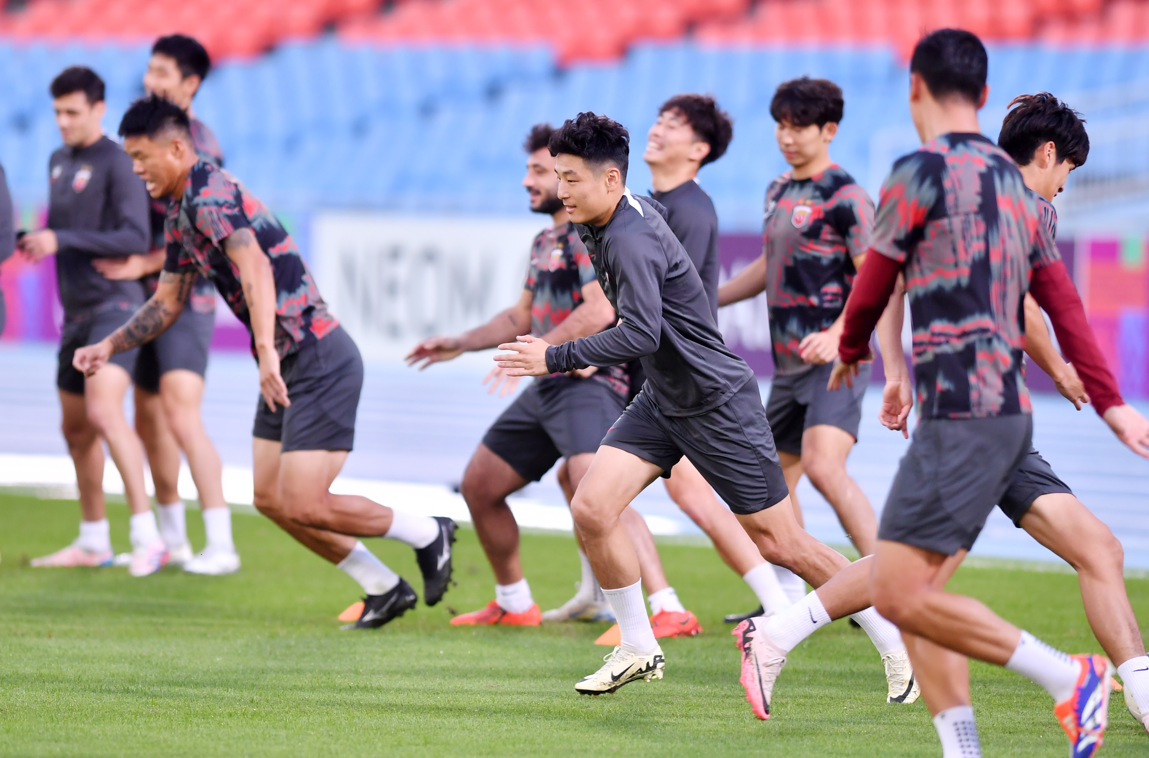 紧张备战新赛季，球队对手揭晓