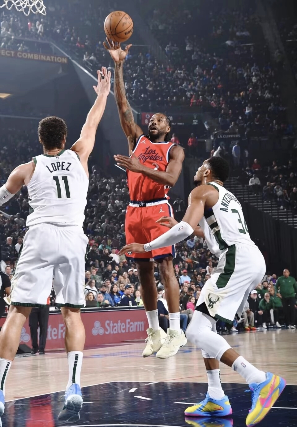 雄鹿B队翻盘雄鹿，杰伦·布朗统治全场的简单介绍