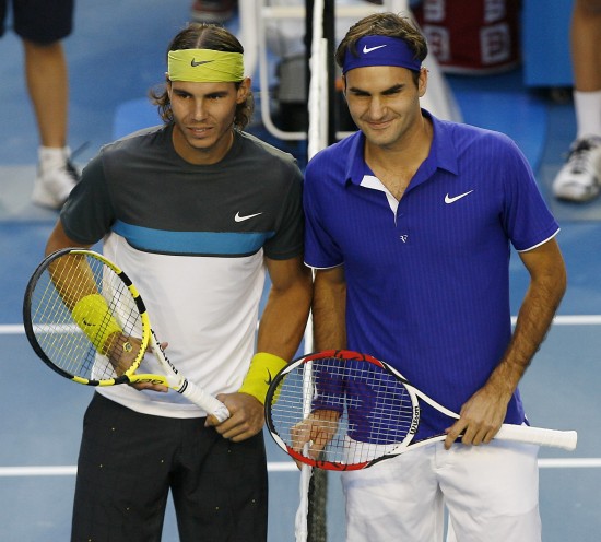 西班牙网球队鏖战日本网球队，费德勒送出助攻