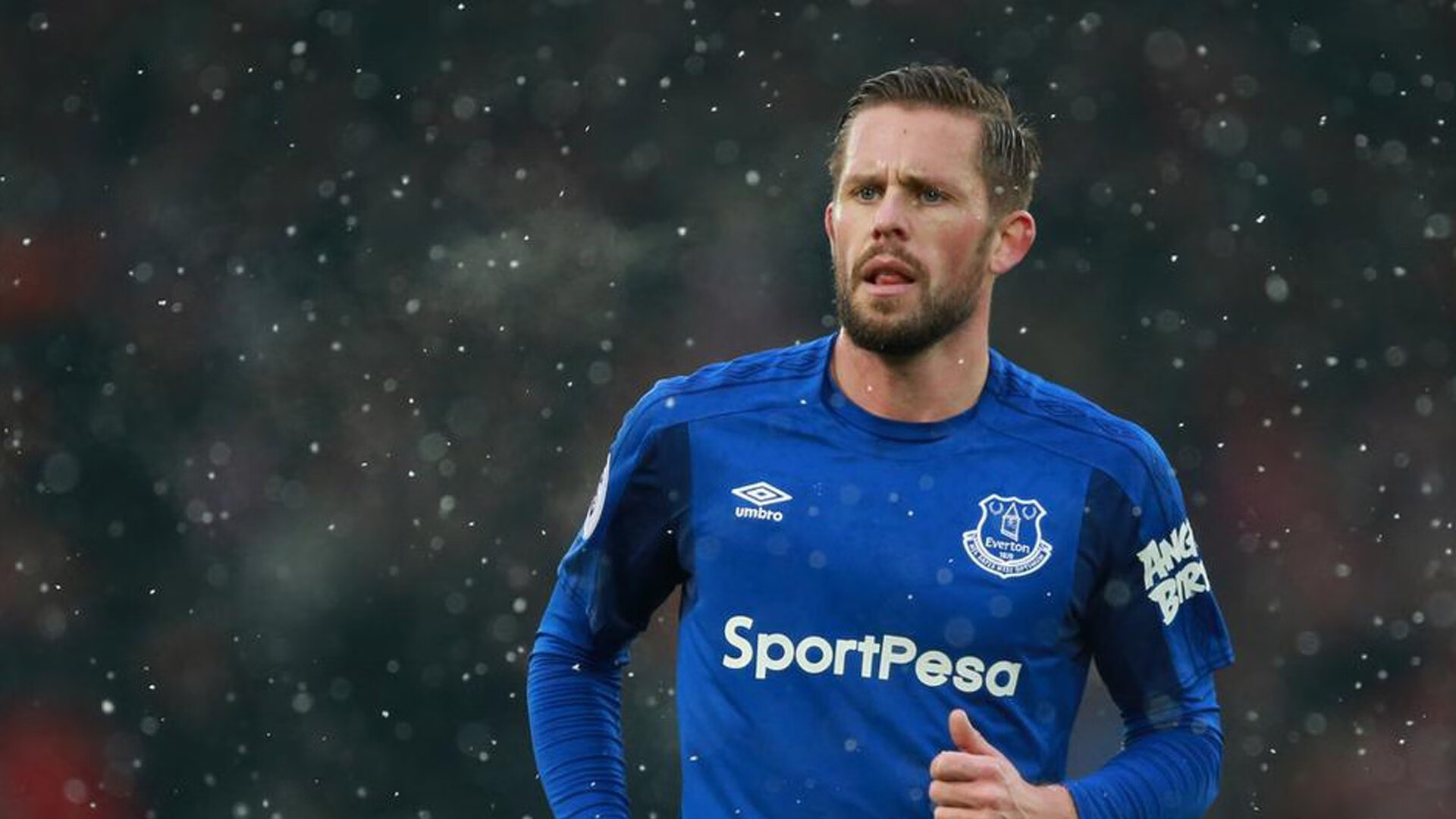 红龙咆哮，新星闪耀，威尔士全面压制伊朗，久保建英在排名争夺战中接管比赛