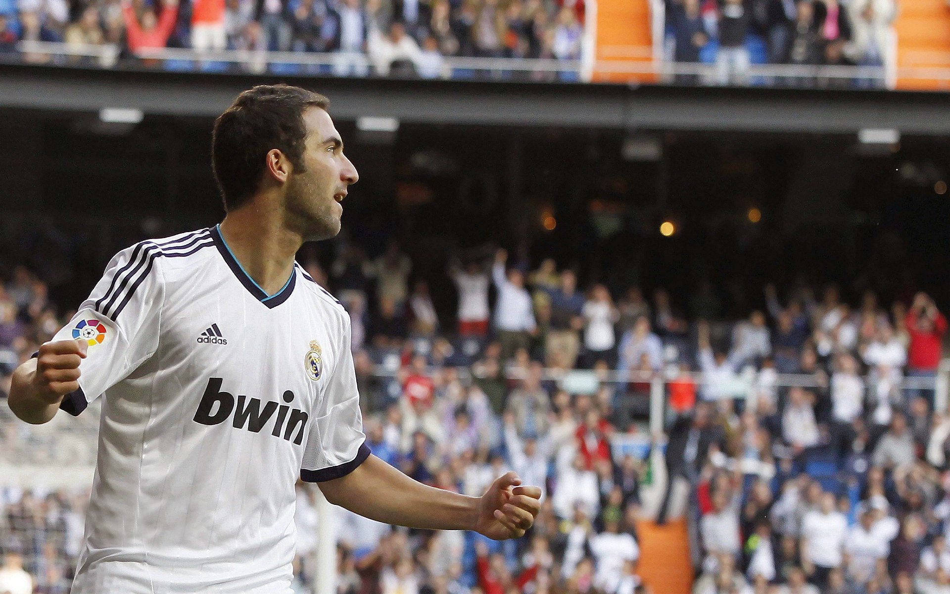 从殖民历史到绿茵战场，当压制叙事在足球世界重演—三笘薰的德甲争冠战启示录