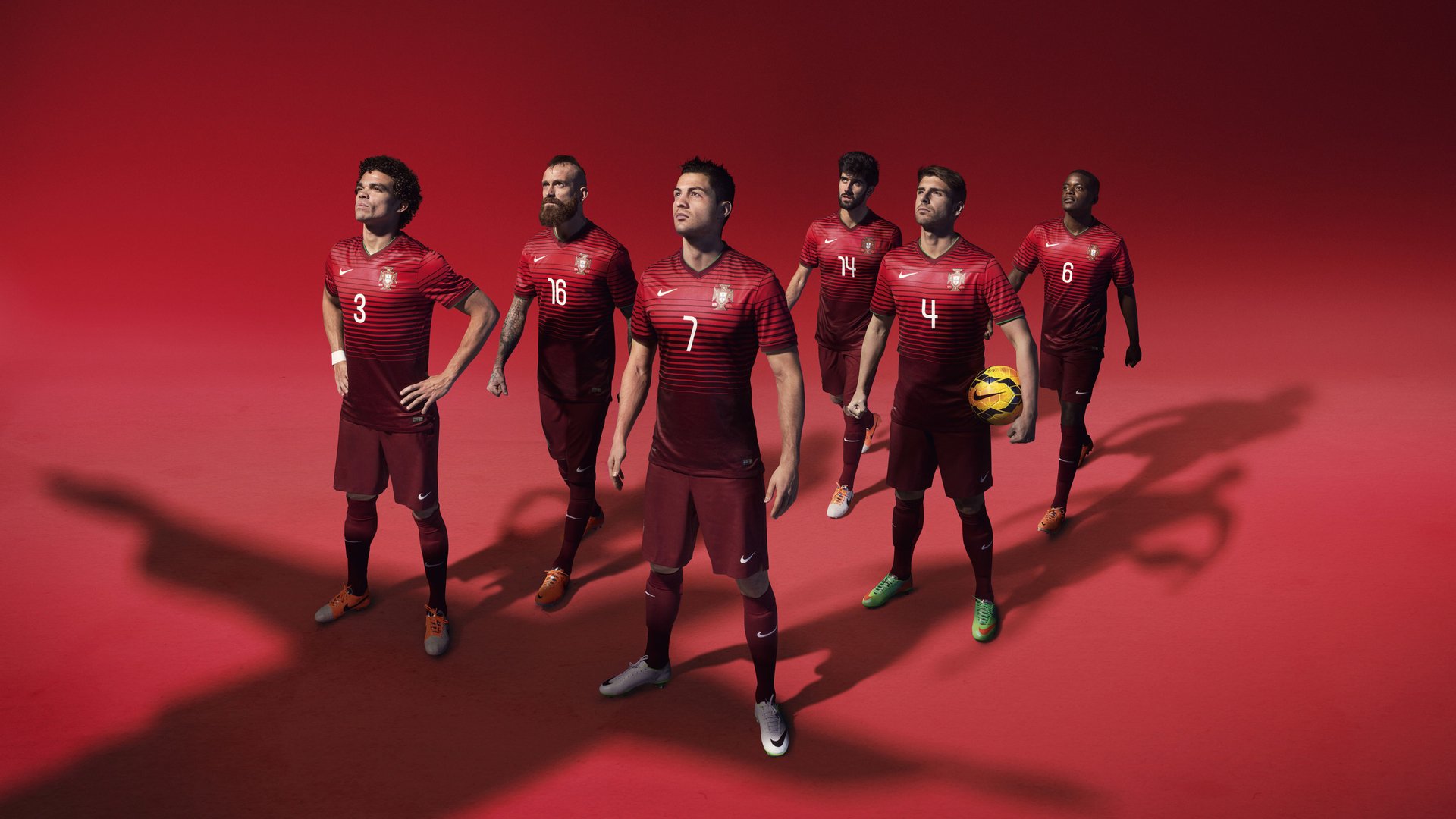 绿茵场与乒乓台的双重奏,葡萄牙队碾压中国队,许昕刷新纪录的体育启示