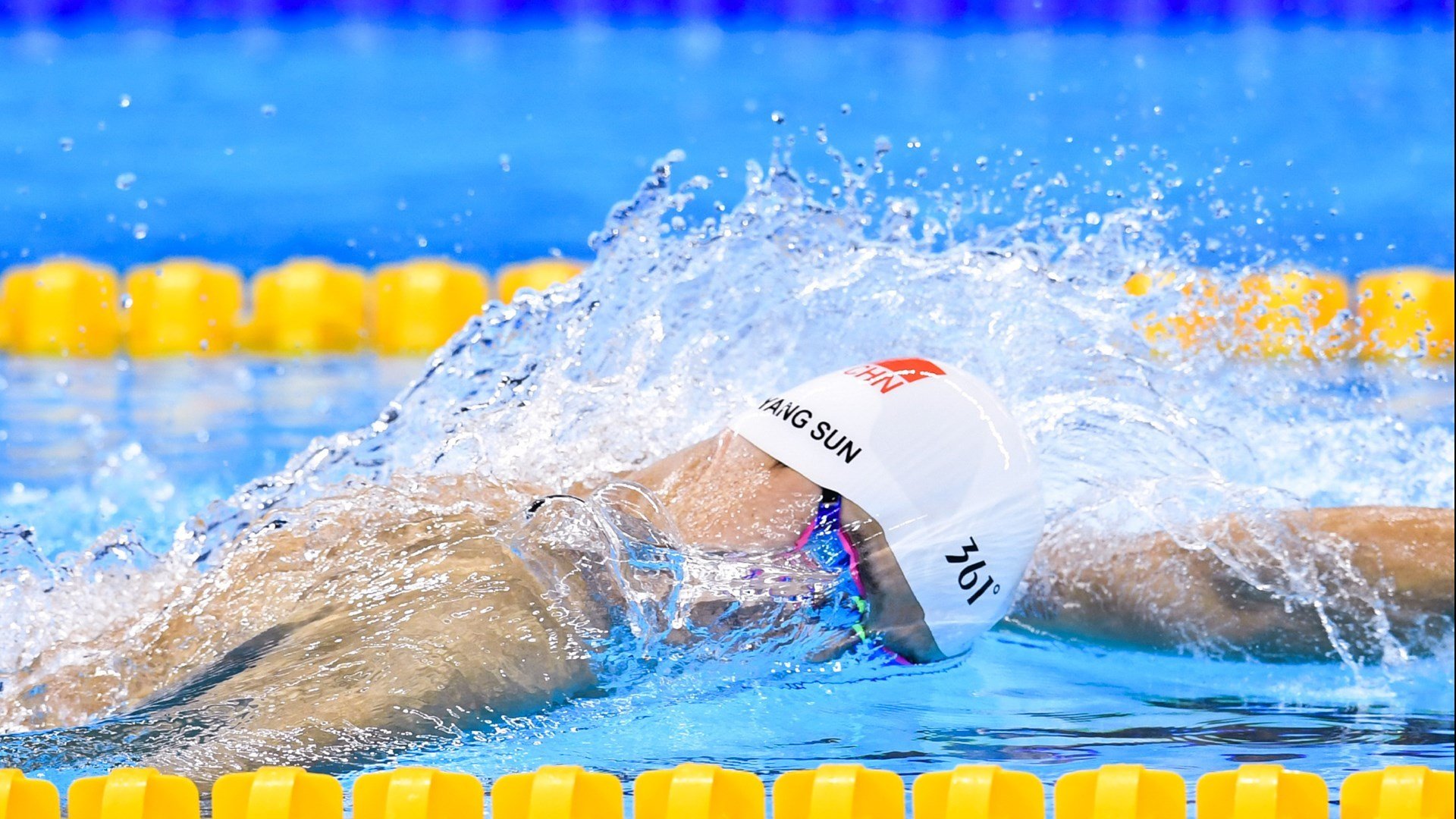 本泽马状态火热,那不勒斯逆转塞内加尔背后的足球新秩序